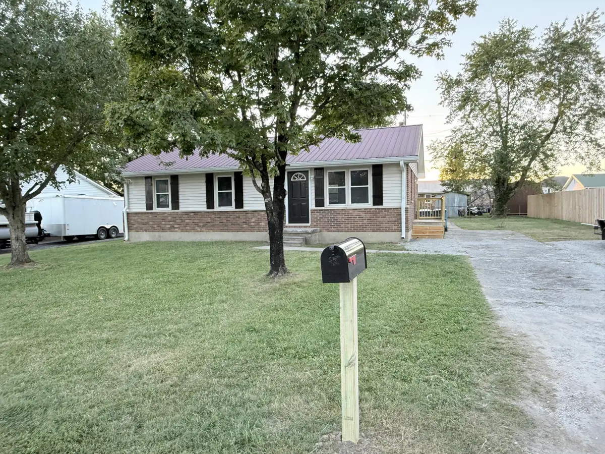 430 Falcon, Harrodsburg, KY 40330 - #1