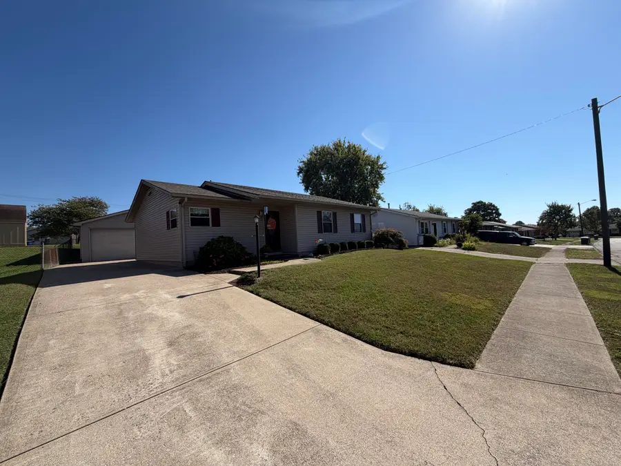 26 Holiday Road, Winchester, KY 40391 - #3