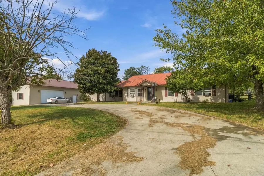 280 E Cumberland Avenue, Jamestown, KY 42629 - #3
