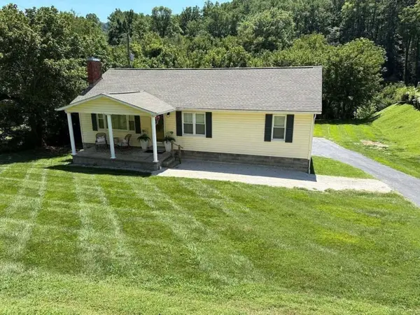 290 Ky Rt 3188, Langley, KY 41645