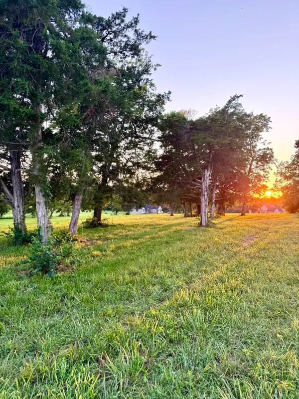 202 Appaloosa Trail, Wilmore, KY 40390