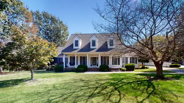 6855 Stonepoint Court, Paducah, KY 42003