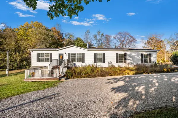 654 Pine Ridge, Winchester, KY 40391