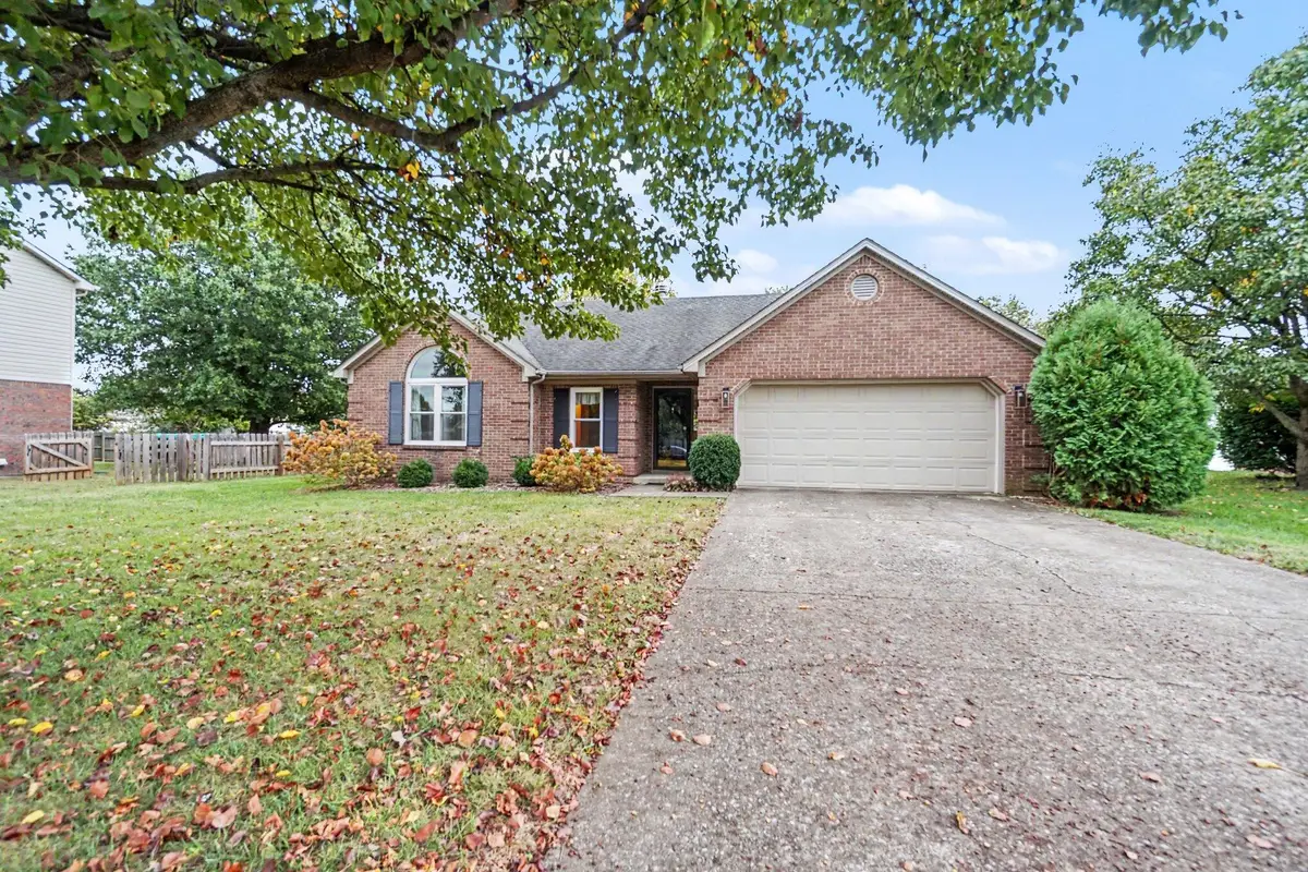 405 Crown Court, Versailles, KY 40383 - #1