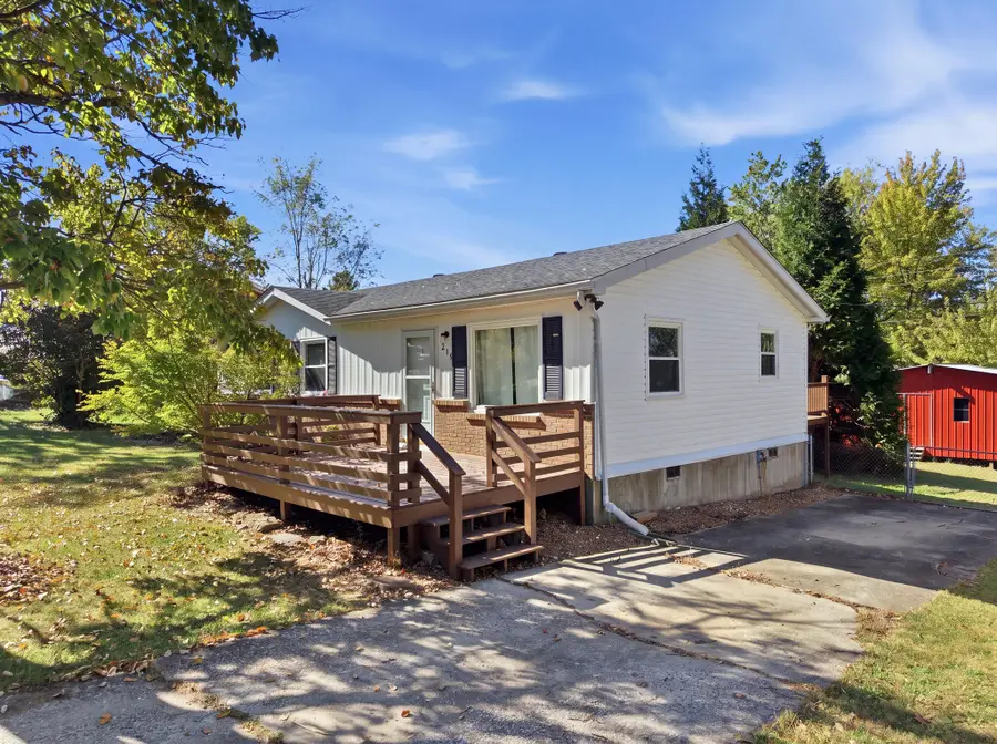 211 Brookfield Drive, Frankfort, KY 40601 - #2
