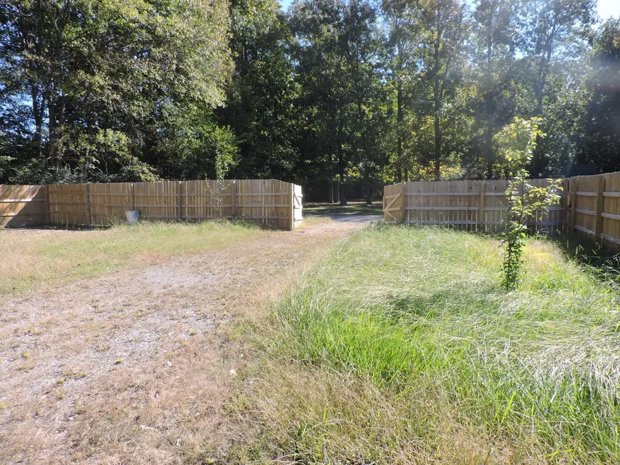 105 Hancock Lane, Benton, KY 42025 - #3