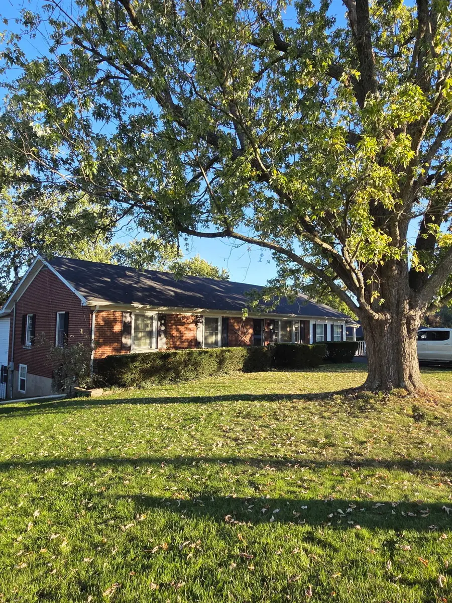 526 N 3rd Street, Nicholasville, KY 40356 - #3