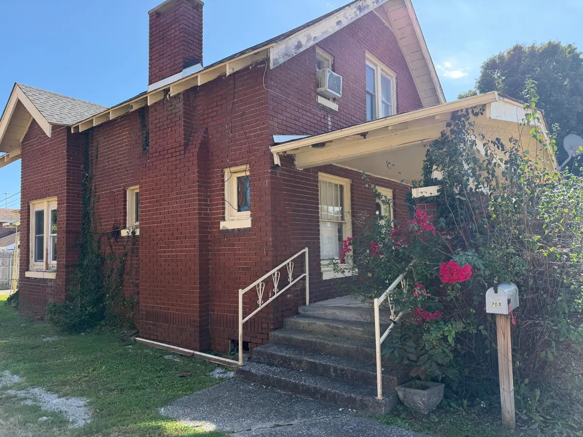 705 S Kentucky Avenue, Corbin, KY 40701 - #1