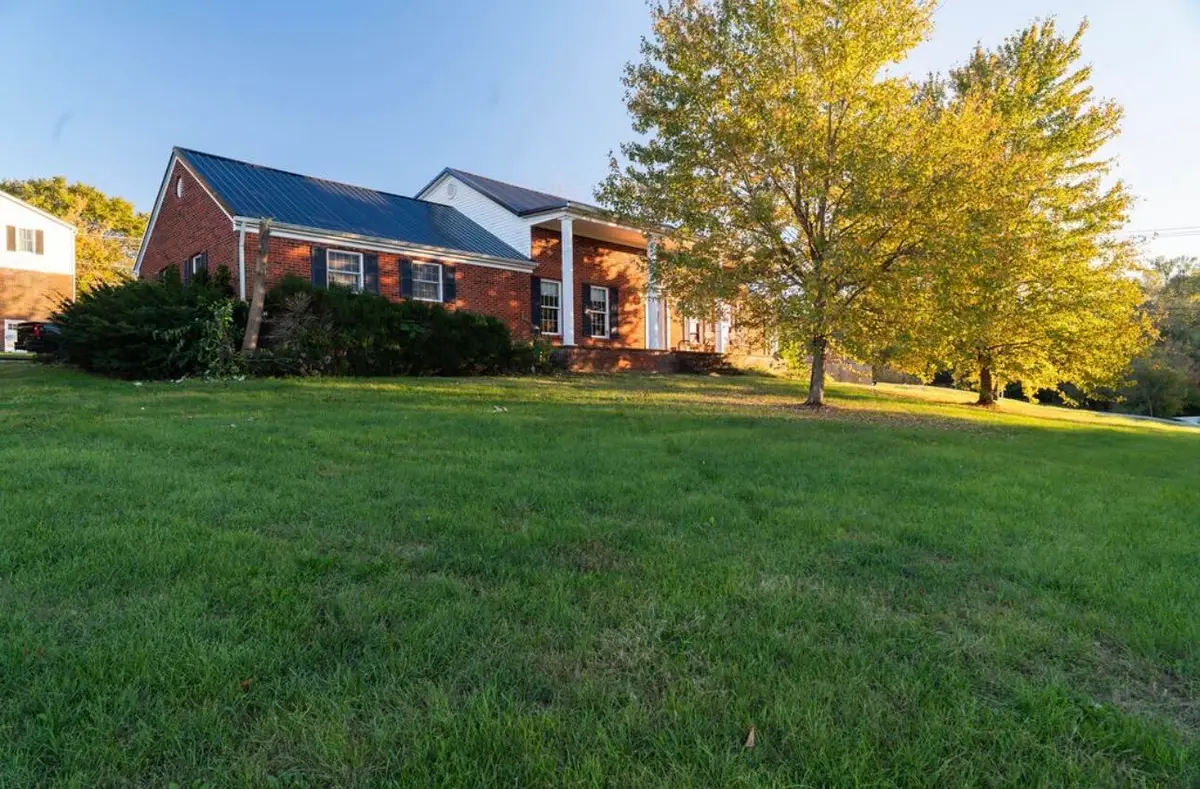 105 Bradford Drive, Cynthiana, KY 41031 - #1