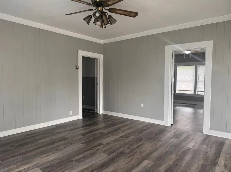 307 W 17th Street, Corbin, KY 40701 - #3