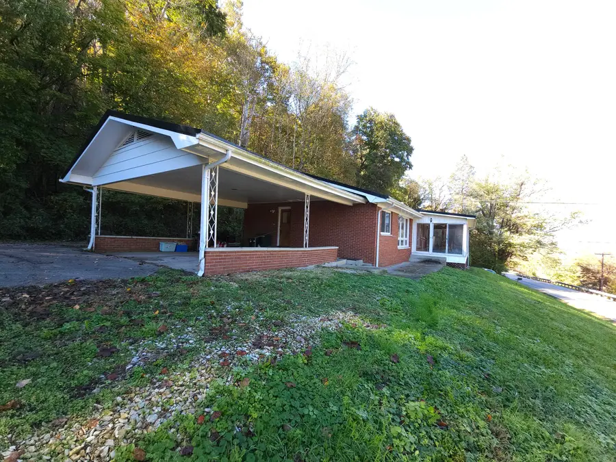 1556 Ky-8, Vanceburg, KY 41179 - #2