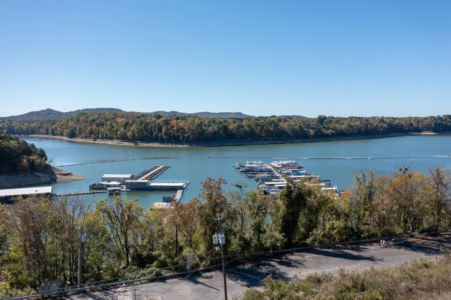 510 W Lakeshore Drive, Burnside, KY 42519 - #2