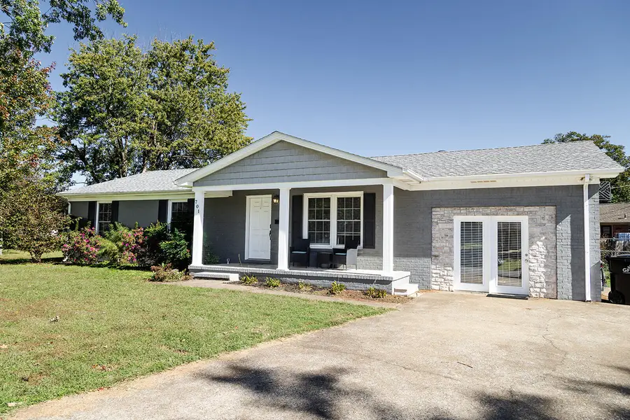 701 Earl Court, Murray, KY 42071 - #2