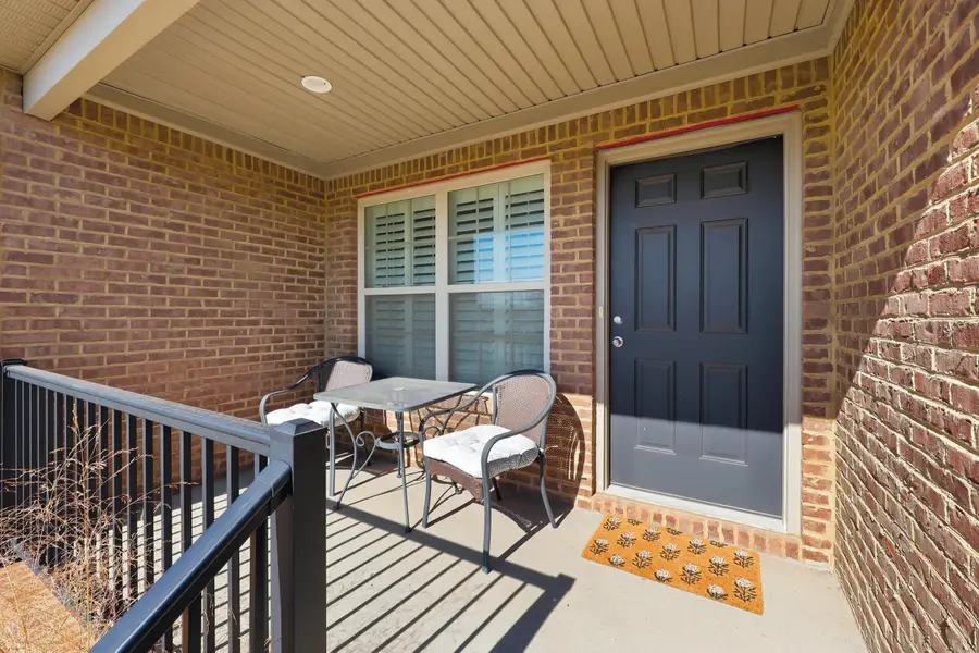 747 Newtown Spgs Drive, Lexington, KY 40511 - #3