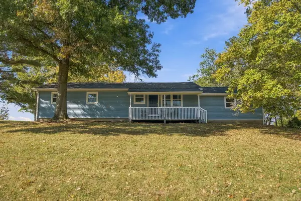 1857 Leesburg Newtown Road, Paris, KY 40361