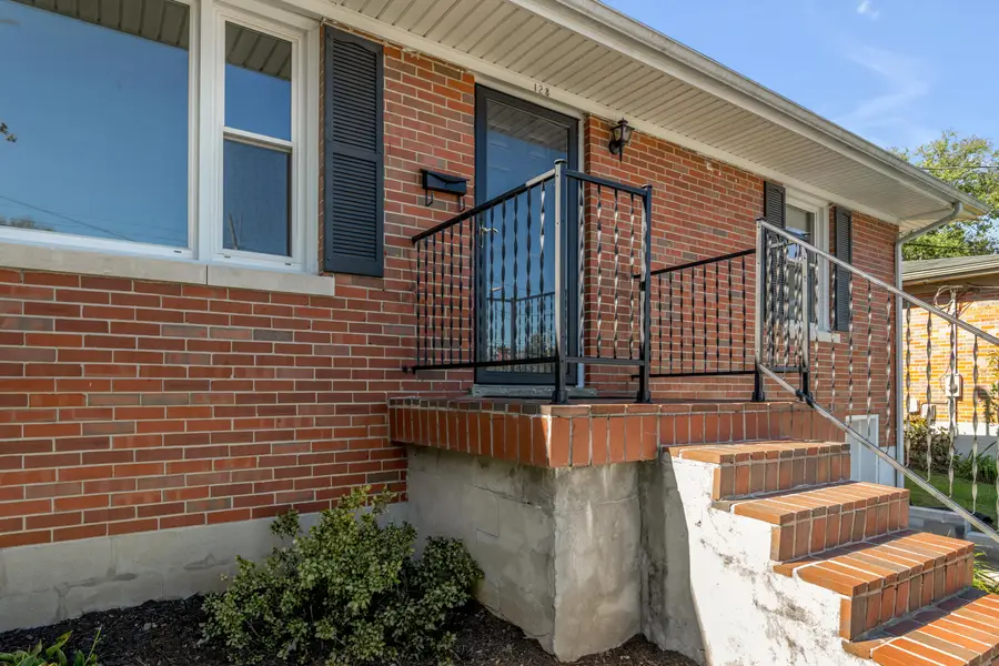 128 Meredith Avenue, Frankfort, KY 40601 - #3