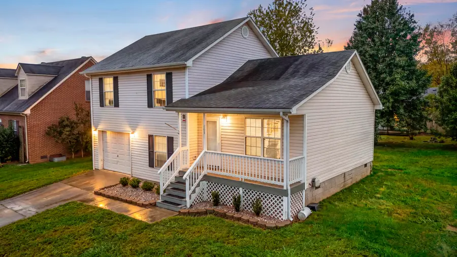207 Dale Hollow Drive, Georgetown, KY 40324 - #2
