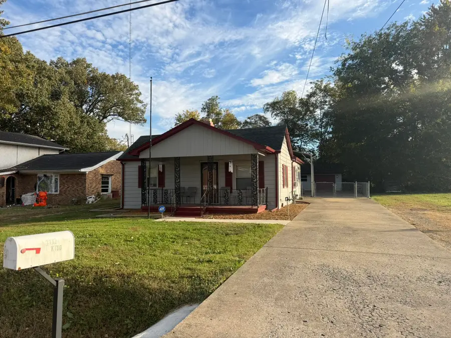 1112 Lackey Street, Paducah, KY 42003 - #2