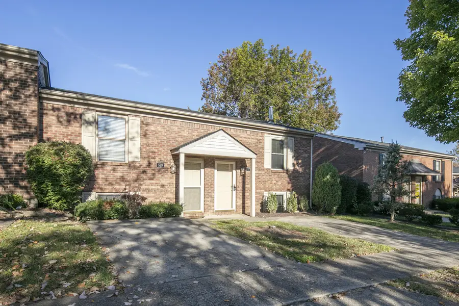 579 El Paseo Place, Lexington, KY 40517 - #2