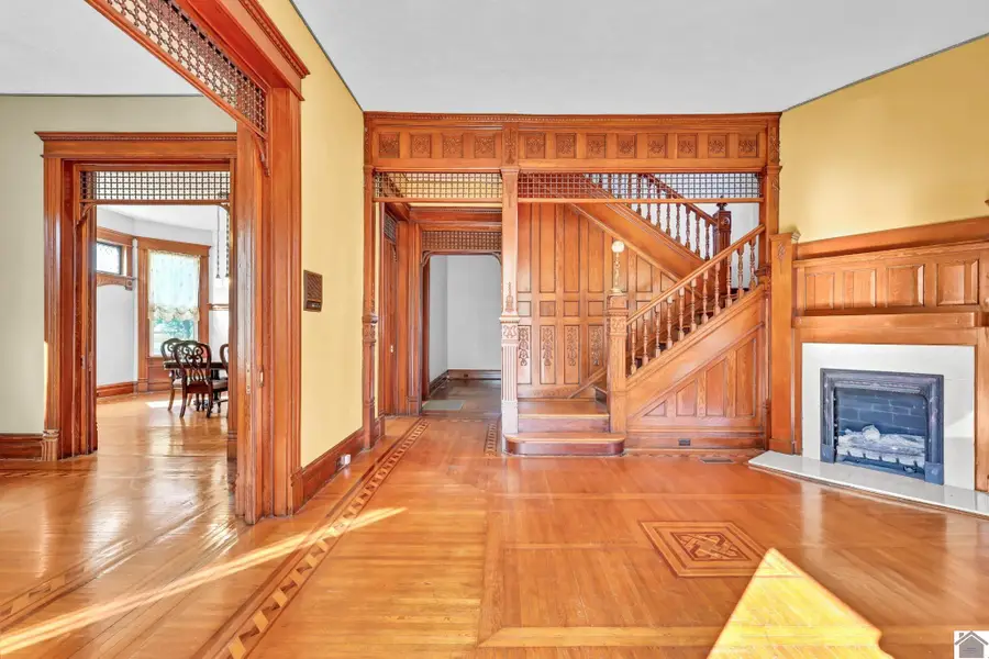 428 N Main St, Trenton, KY 42286 - #3