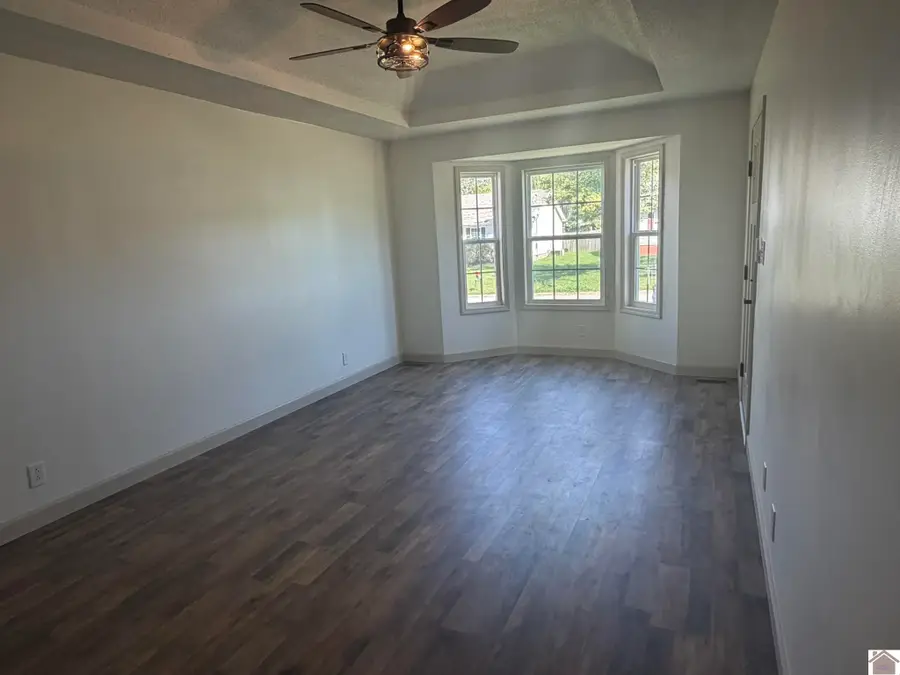 1202 Carol Dr, Oak Grove, KY 42262 - Image #3