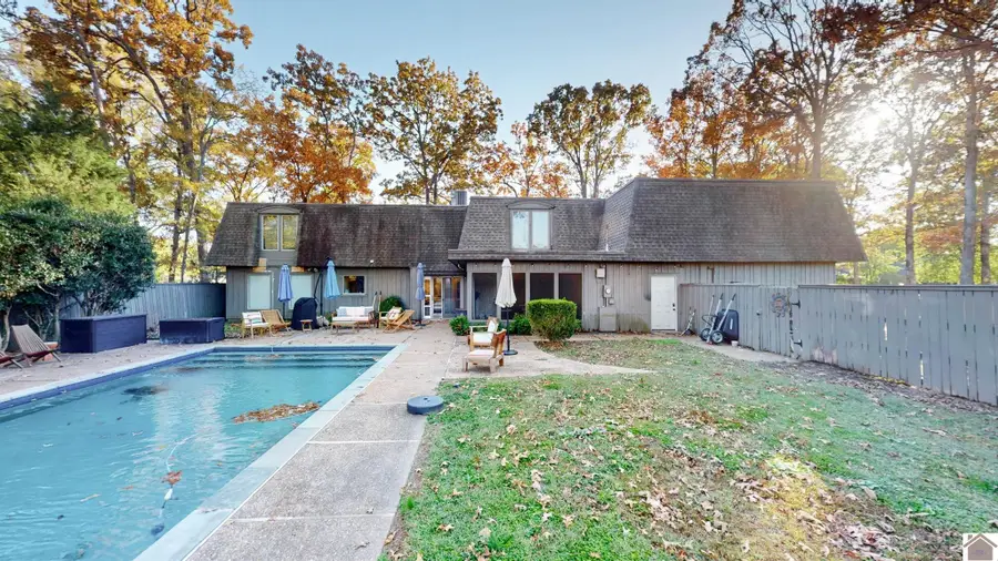 2115 Gatesborough Circle, Murray, KY 42071 - Image #2