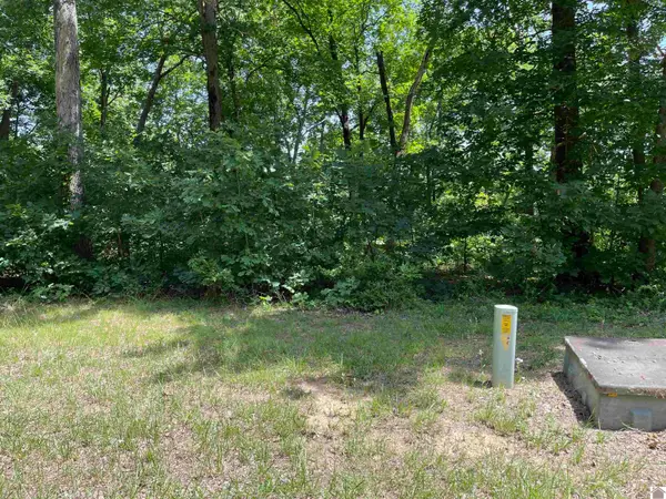 00 Hawkridge, Murray, KY 42071
