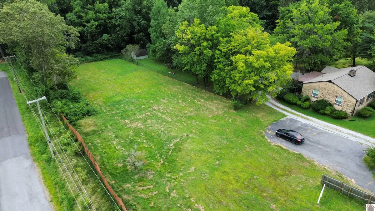 252 Alben Barkley Dr., Paducah, KY 42001 - Image #1