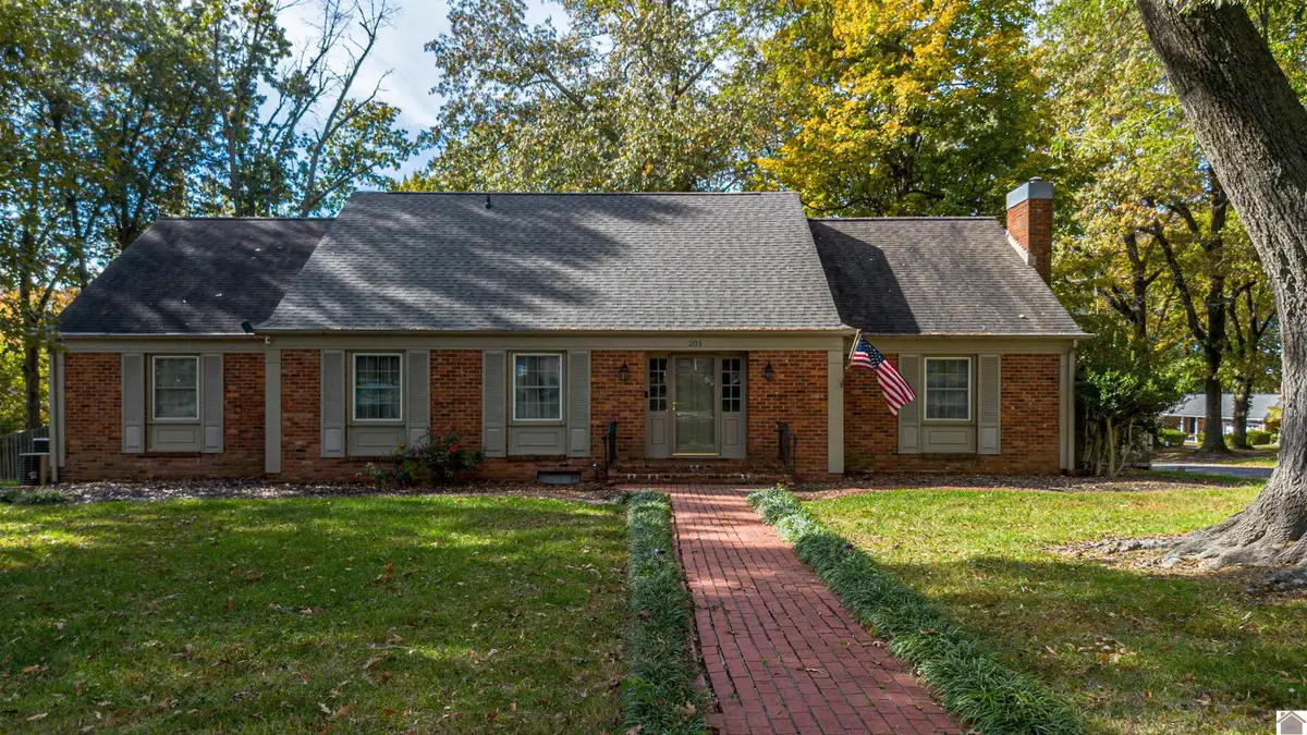 201 Maxfield Dr, Paducah, KY 42001 - Image #1