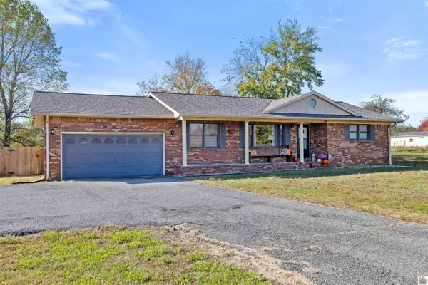 7725 St Rt 121 N, Murray, KY 42071