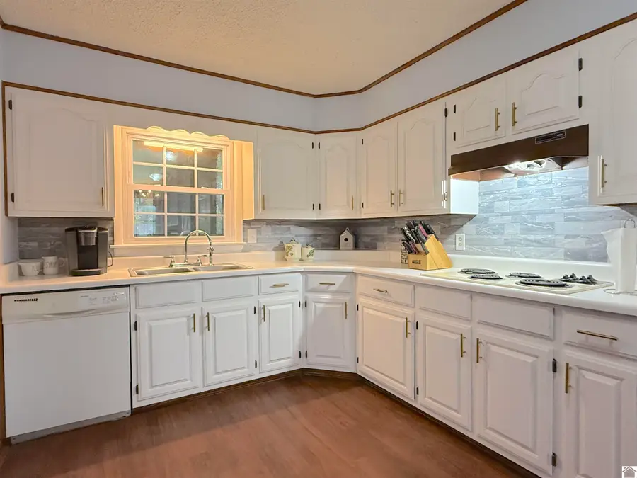 1102 Dogwood Ln, Fulton, KY 42041 - Image #3