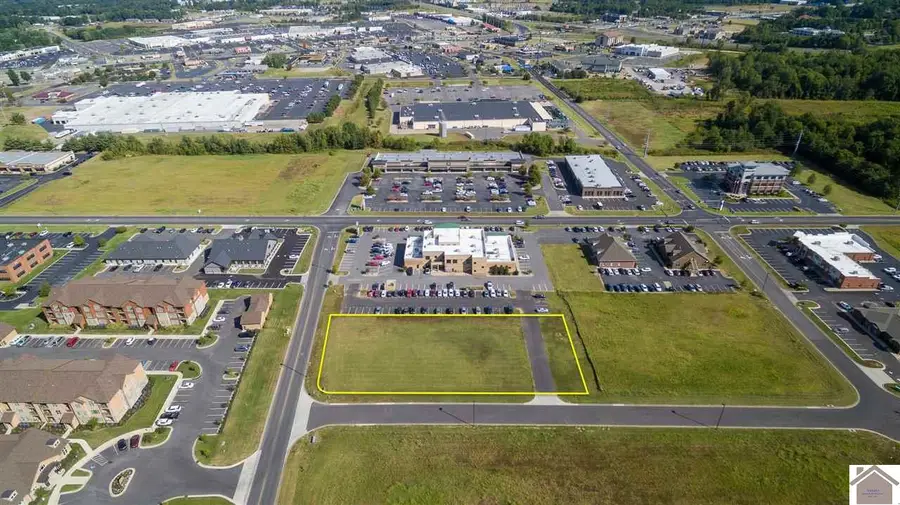 2670 Perkins Creek Dr., Paducah, KY 42001 - Image #2