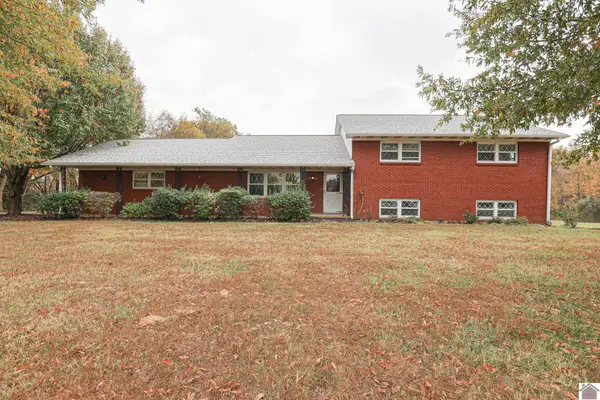 8310 Moore Rd, Paducah, KY 42001