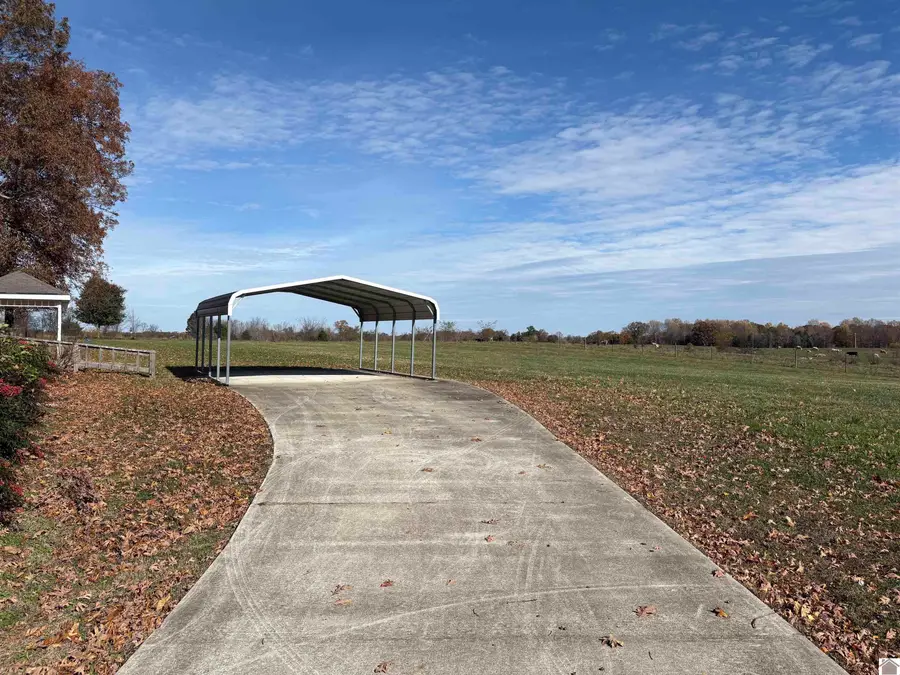 2250 Old Canton Pike, Cadiz, KY 42211 - Image #2