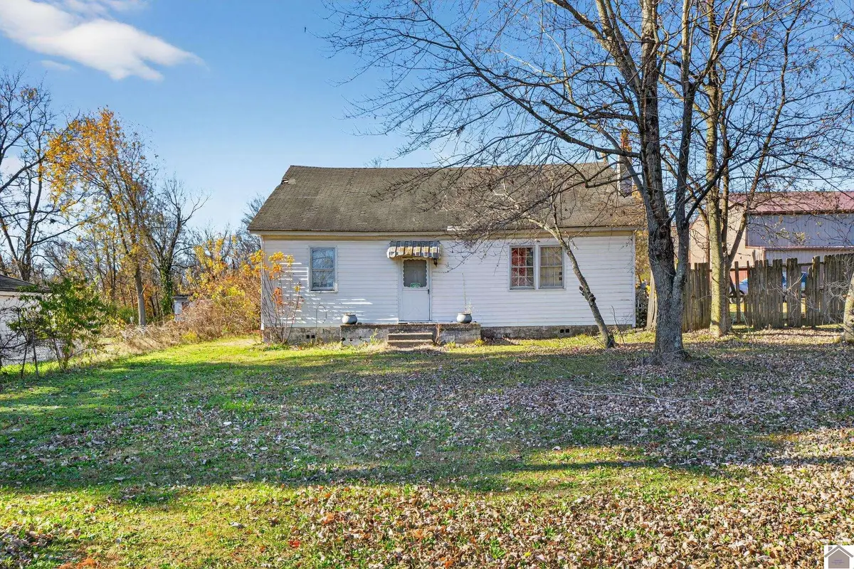 2155 Greenville Road, Hopkinsville, KY 42240-0000 - Image #1