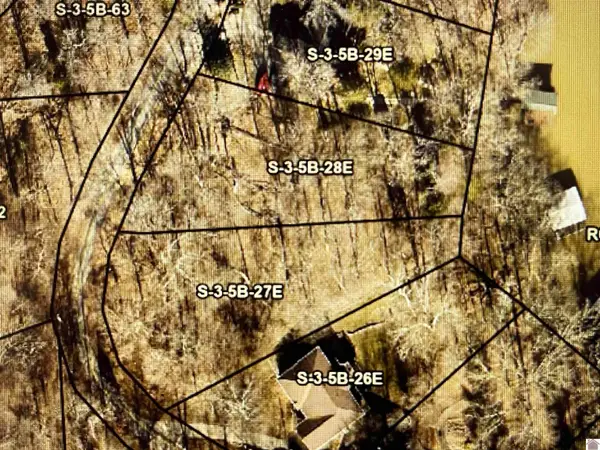 27e-28e Tull Rd, Cadiz, KY 42211