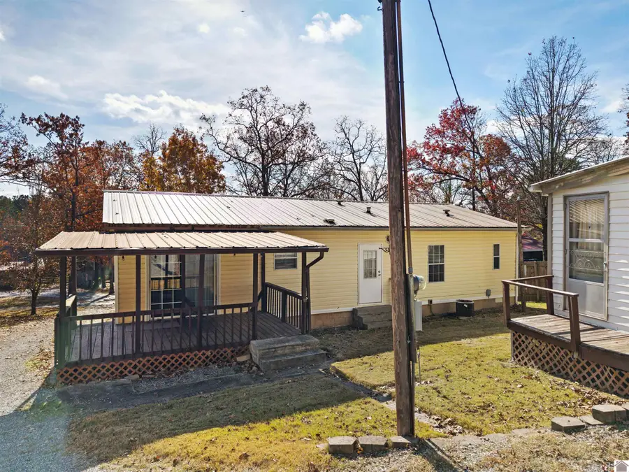 408 Shoreline Dr., New Concord, KY 42076 - Image #3