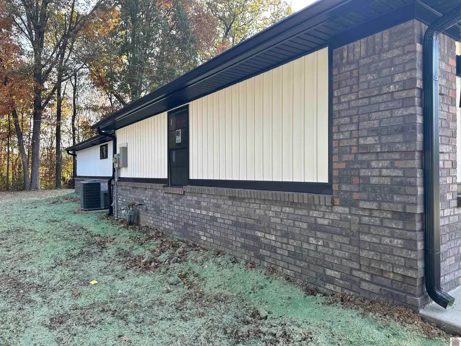 1125 Magnolia Drive, Fulton, KY 42041 - Image #3