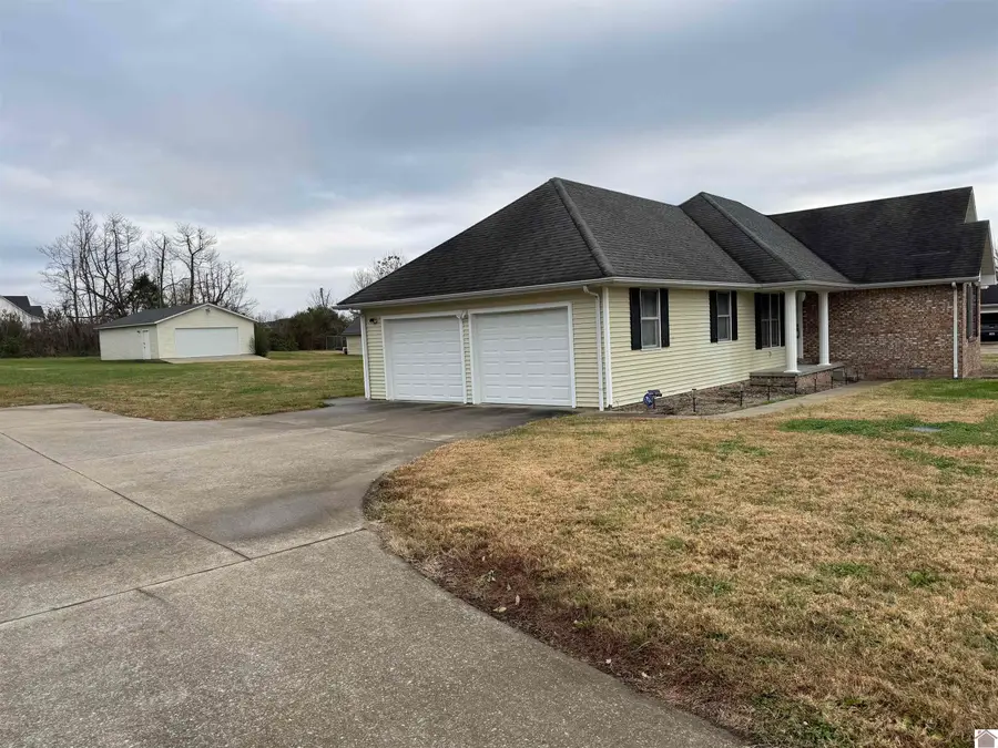 364 Farmersville Road, Princeton, KY 42445 - Image #2