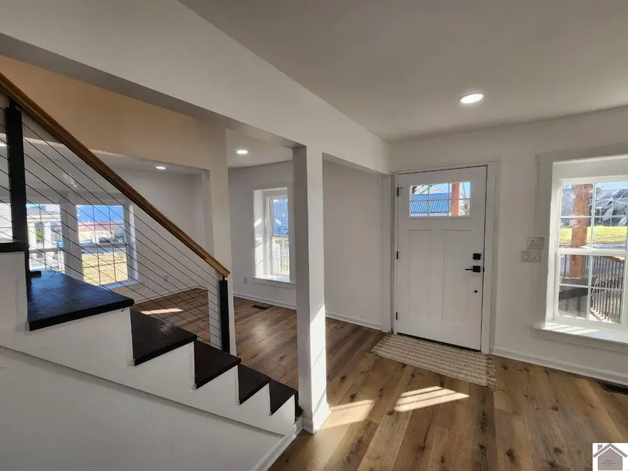 114 Spruce St, Murray, KY 42071 - Image #3
