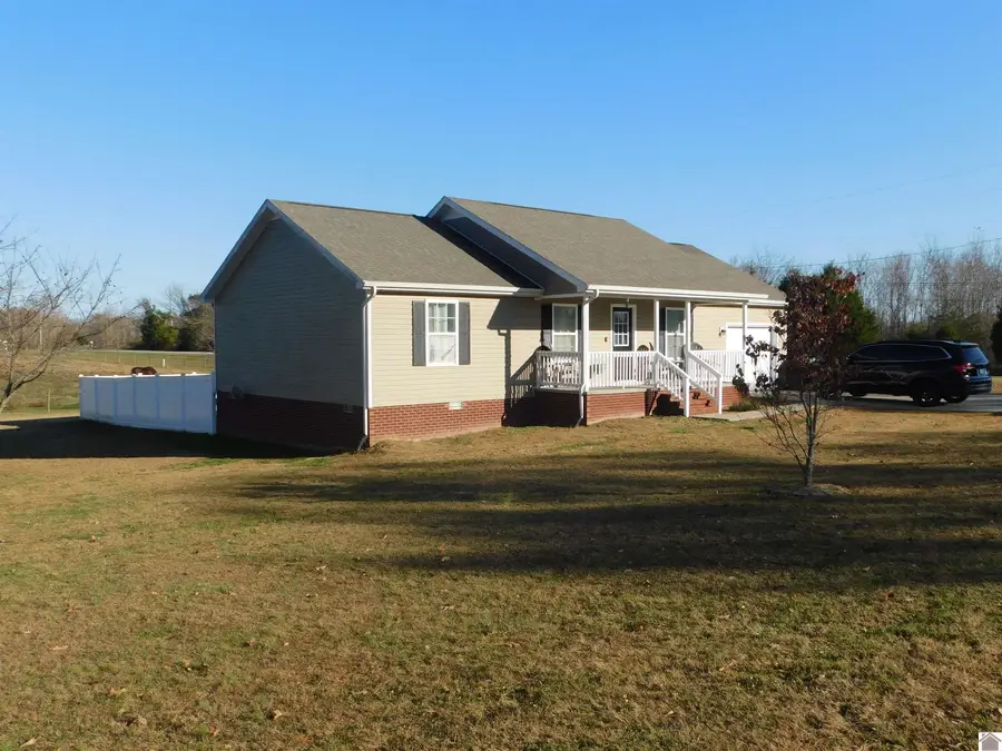 20 Cliffwood Drive, Cadiz, KY 42211 - Image #2