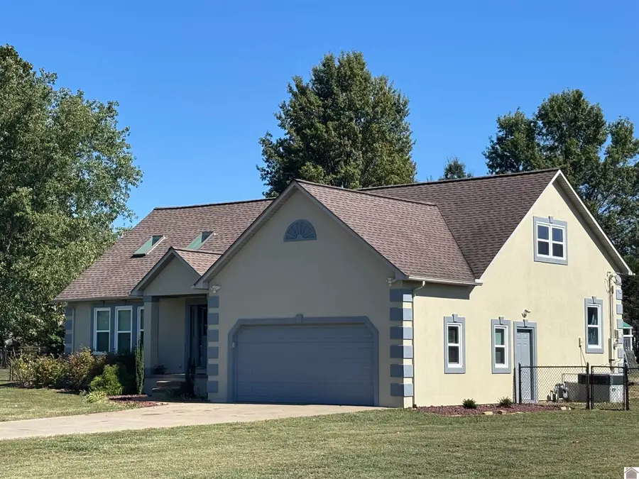 118 Stonecrest Dr, Almo, KY 42020 - Image #2