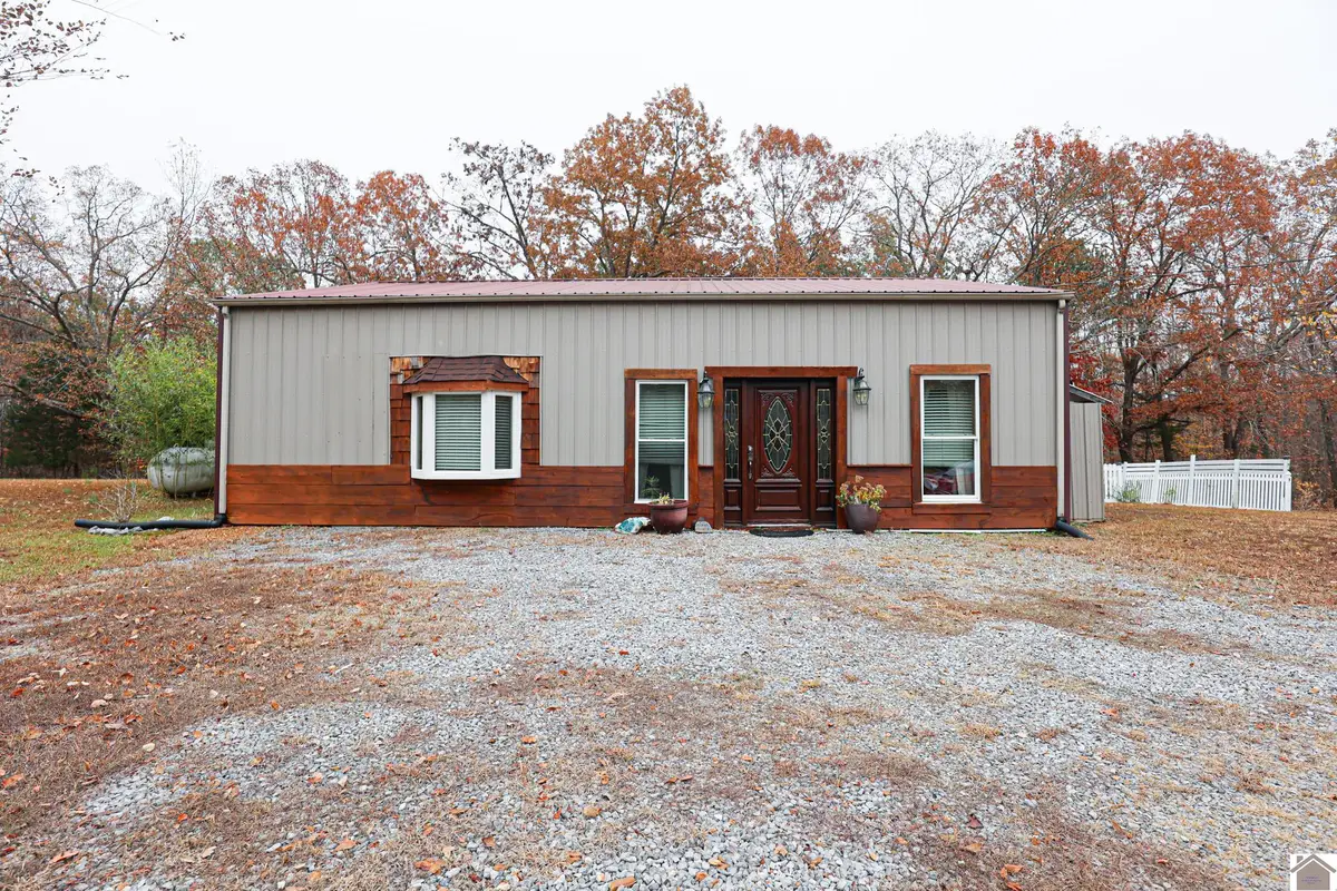 102 Jurt Ln, Hardin, KY 42048 - Image #1