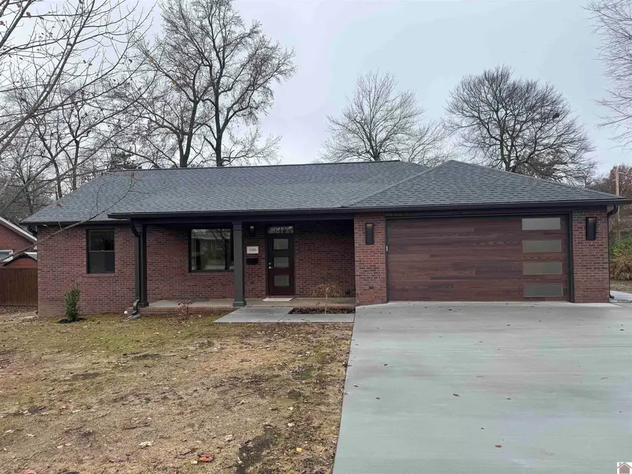 106 S Broach Ave, Murray, KY 42071 - Image #2