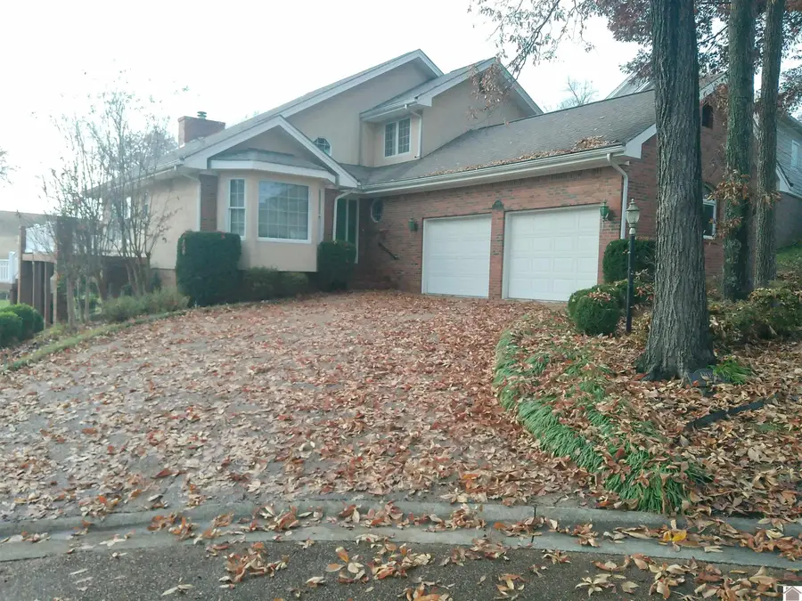 1105 Lakeview Dr, Paducah, KY 42003 - Image #2