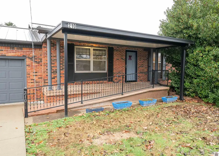210 Irvin Cobb, Murray, KY 42071 - Image #2