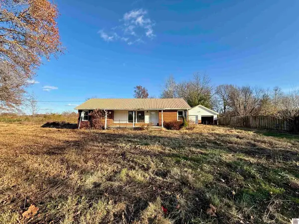 82 Ingleside Road, Kevil, KY 42053