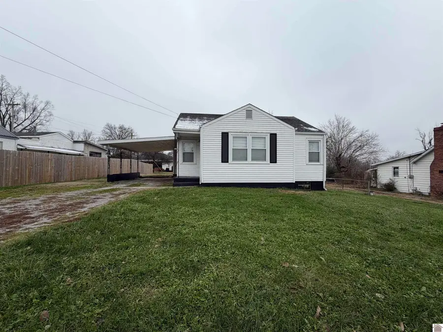 132 E Young Street, Princeton, KY 42445 - Image #2