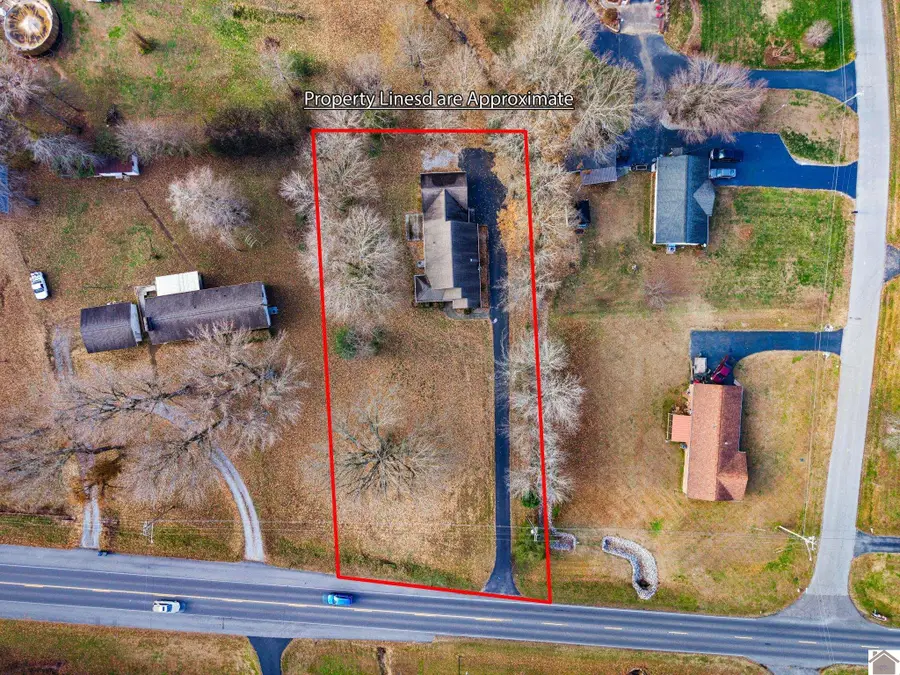 1532 Oak Park Blvd., Calvert City, KY 42029 - Image #2