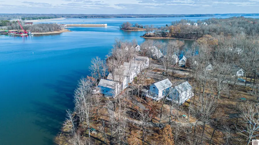 311 Bayside Drive, Grand Rivers, KY 42045 - Image #3